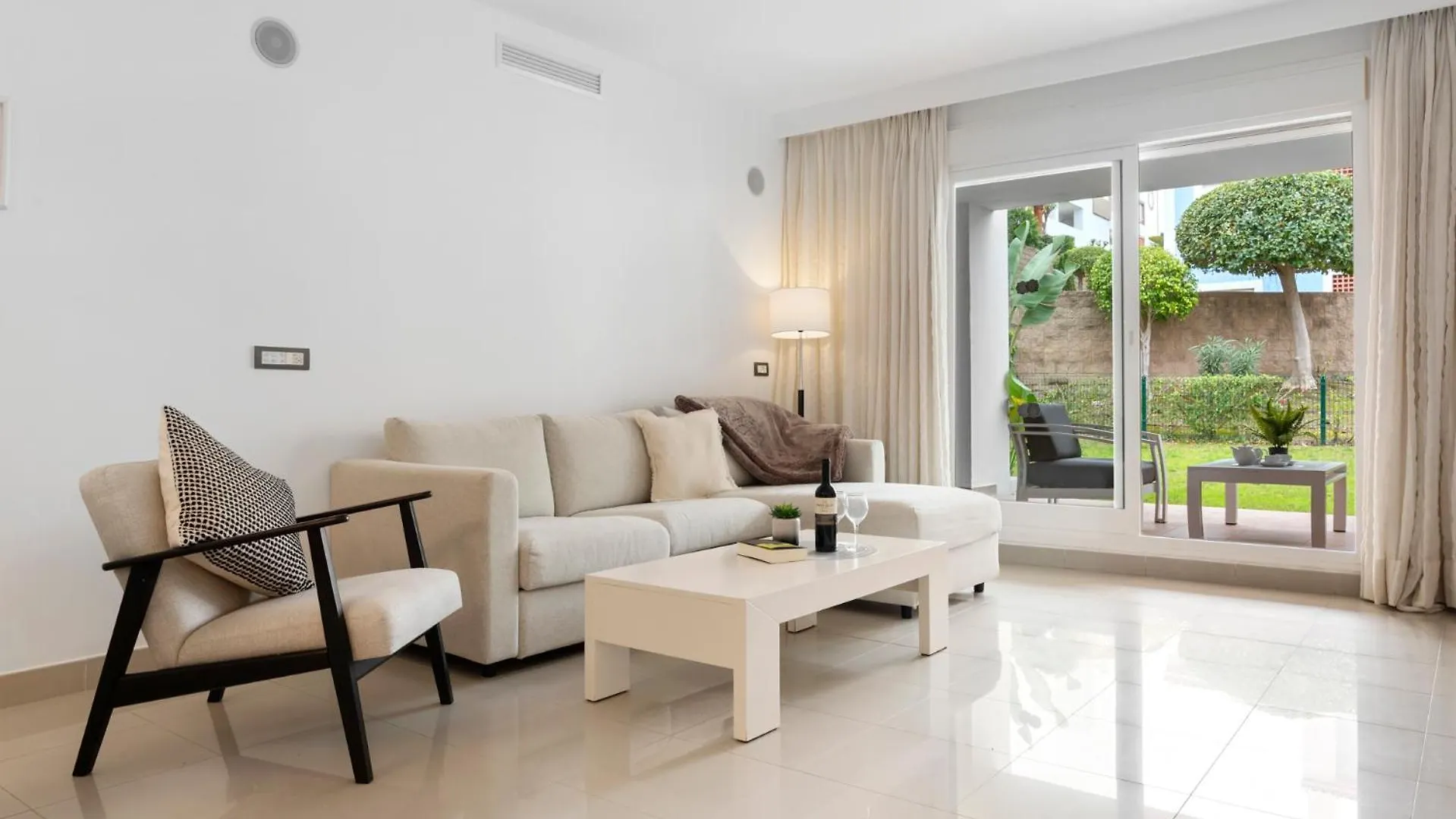 Cortijo Del Mar Resort 2 Bed Apartment Málaga